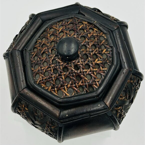 Vintage Chinese Woven Bamboo Wooden 8" Basket Box Trinket Stash Dark Brown w Lid - Picture 4 of 7